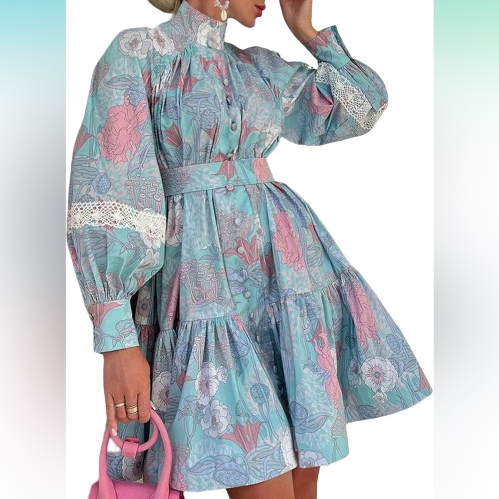 NWB Beautiful floral dress with belt
